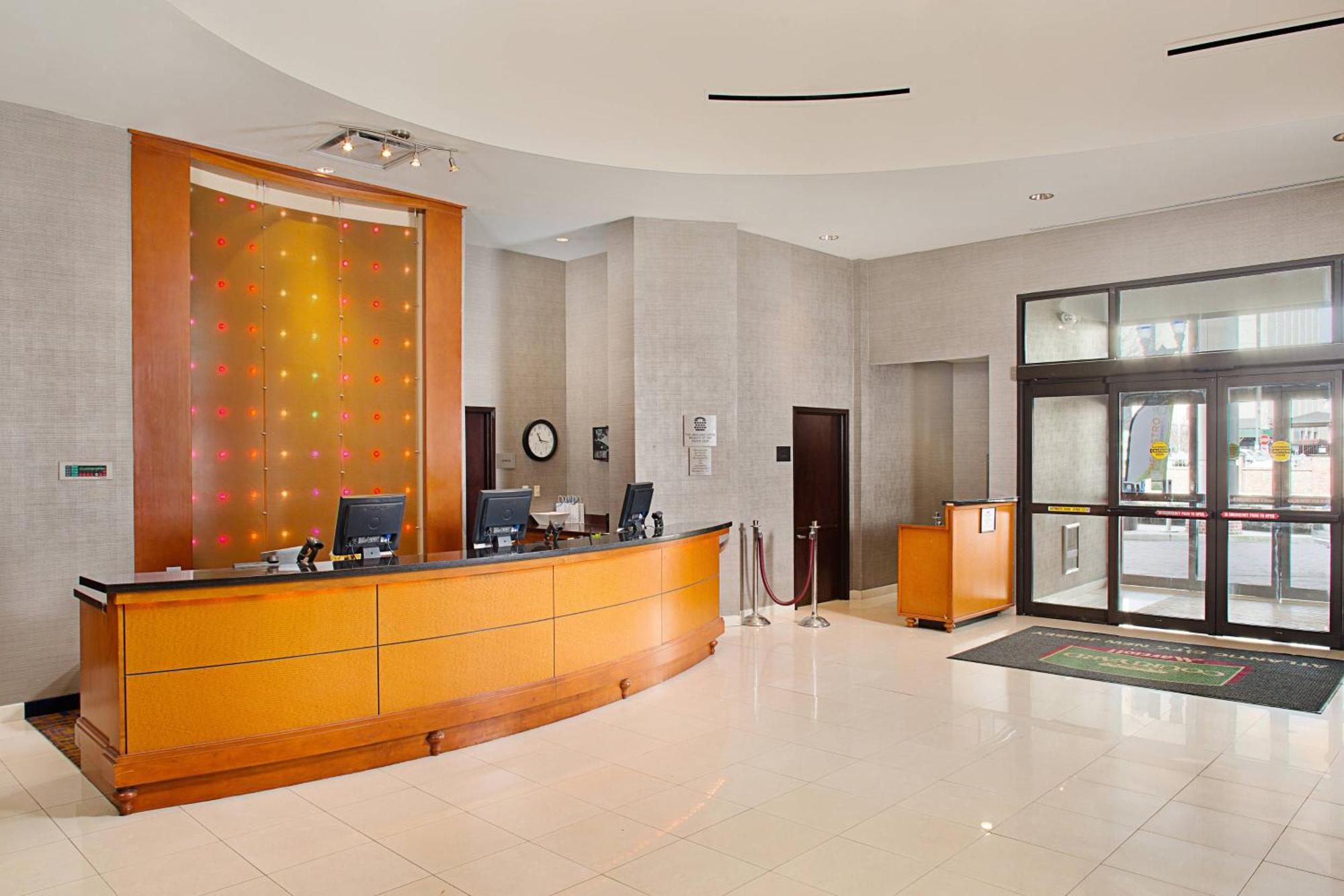 Courtyard By Marriott Atlantic City Beach Block Exterior photo