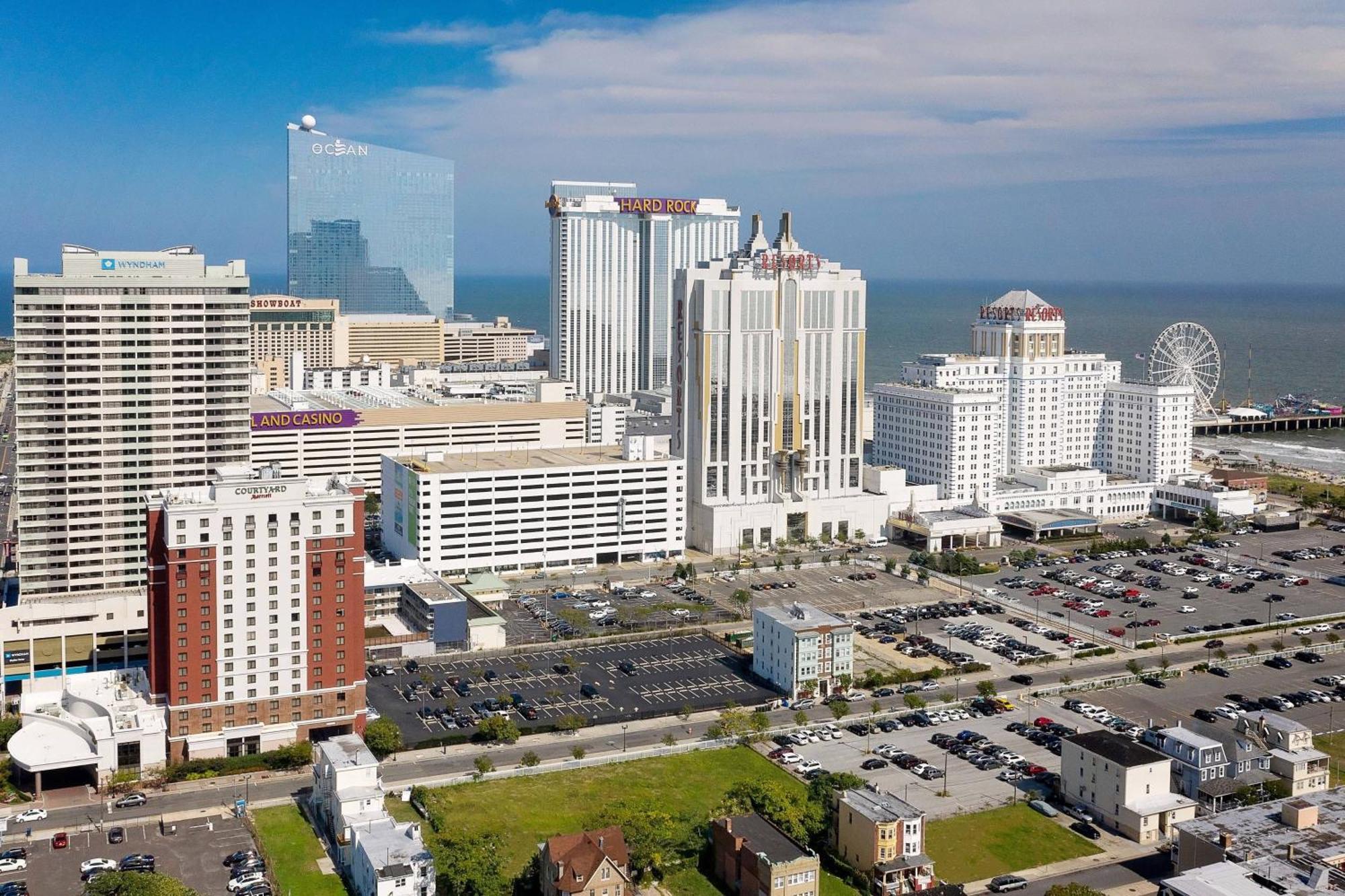 Courtyard By Marriott Atlantic City Beach Block Exterior photo